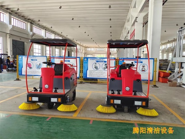 嘉云1.6米扫地车优势