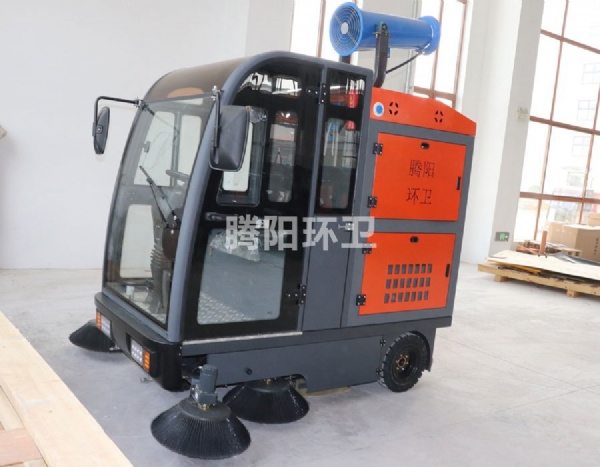 嘉云清洁TY-2000型扫地车，打造清洁新体验
